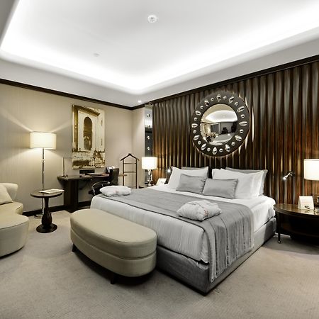 Crowne Plaza Bursa Convention Center & Thermal Spa By Ihg Exteriör bild A bedroom at the hotel