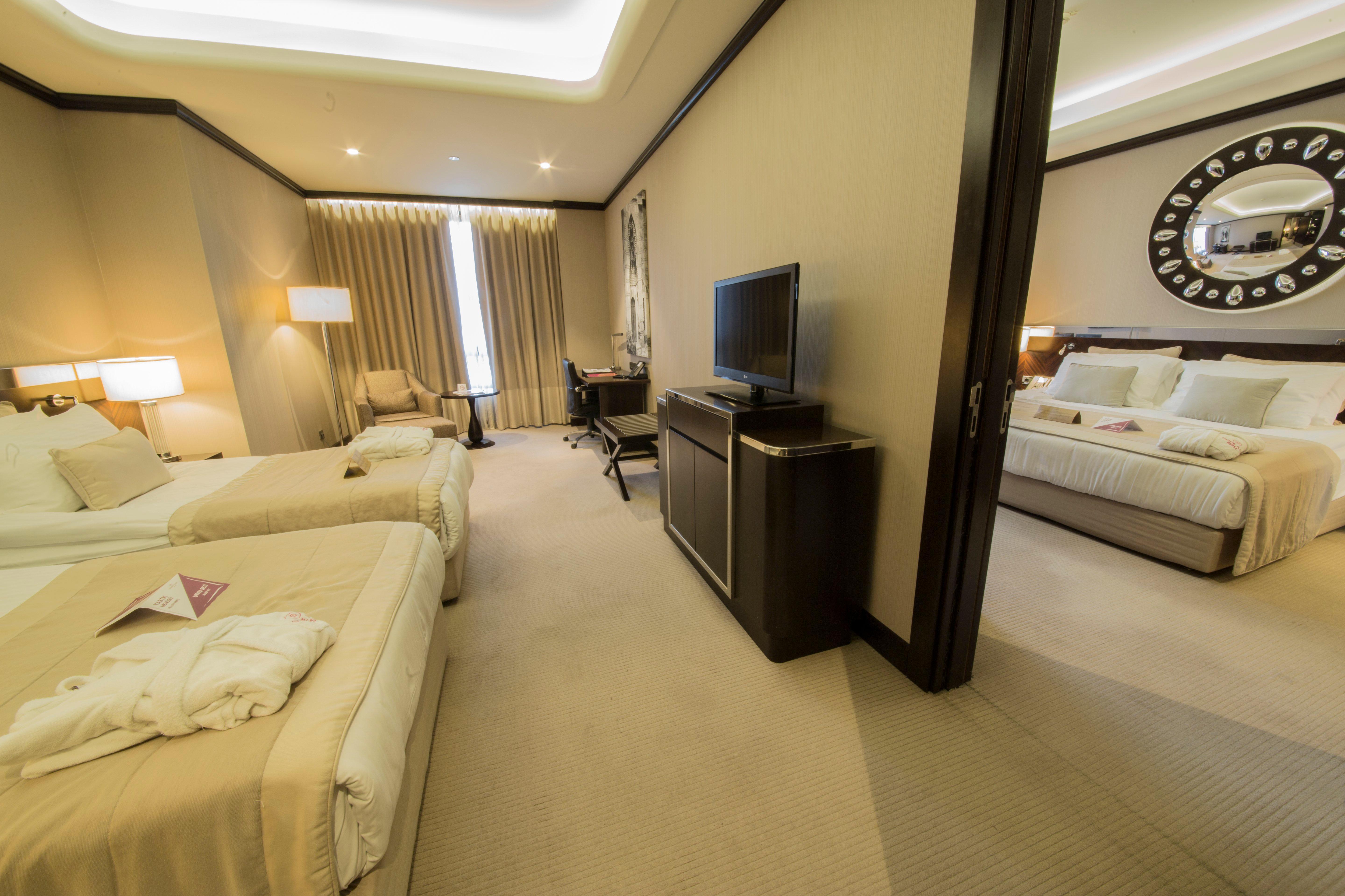 Crowne Plaza Bursa Convention Center & Thermal Spa By Ihg Exteriör bild Family room