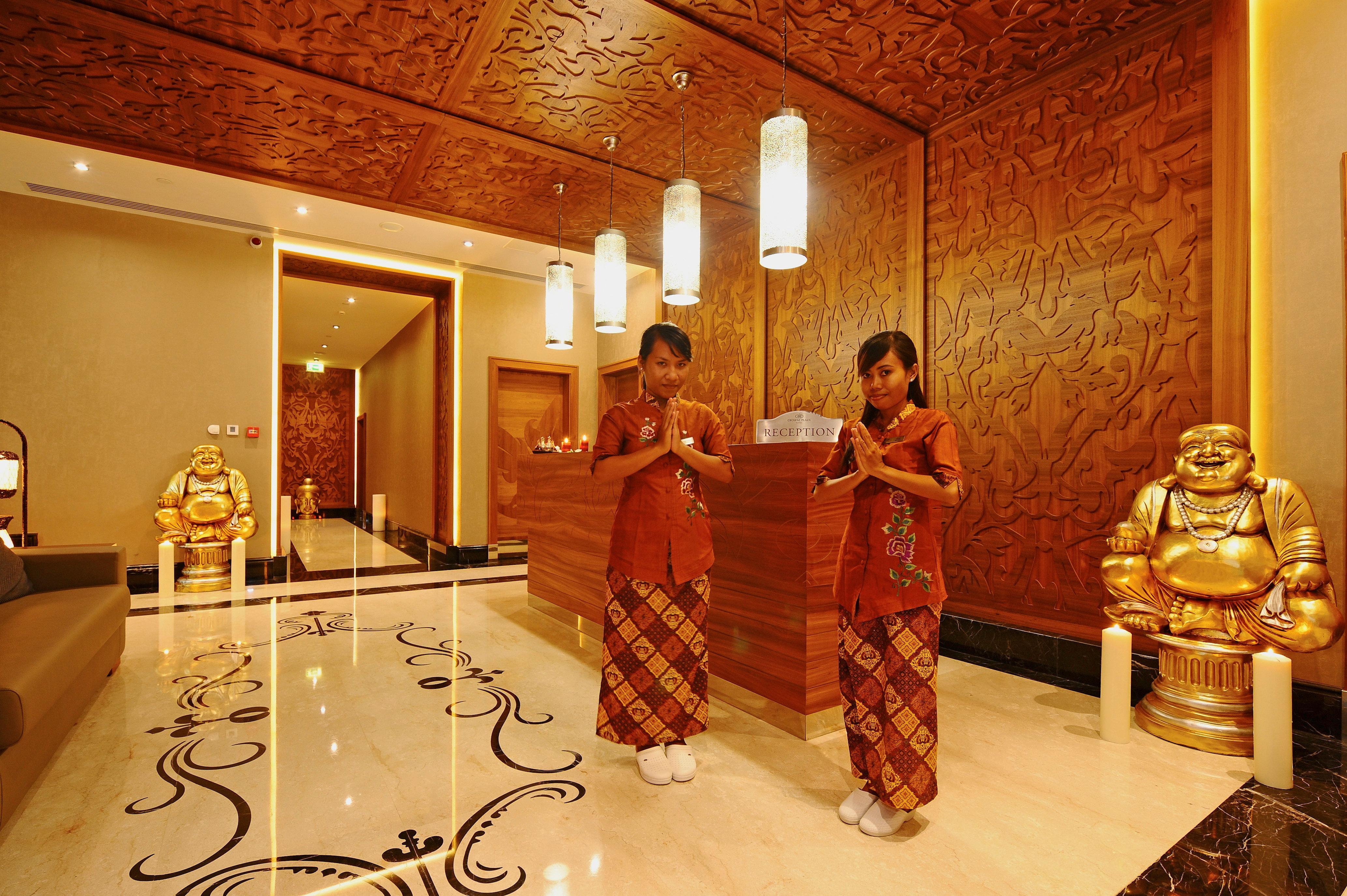 Crowne Plaza Bursa Convention Center & Thermal Spa By Ihg Exteriör bild The lobby of the hotel