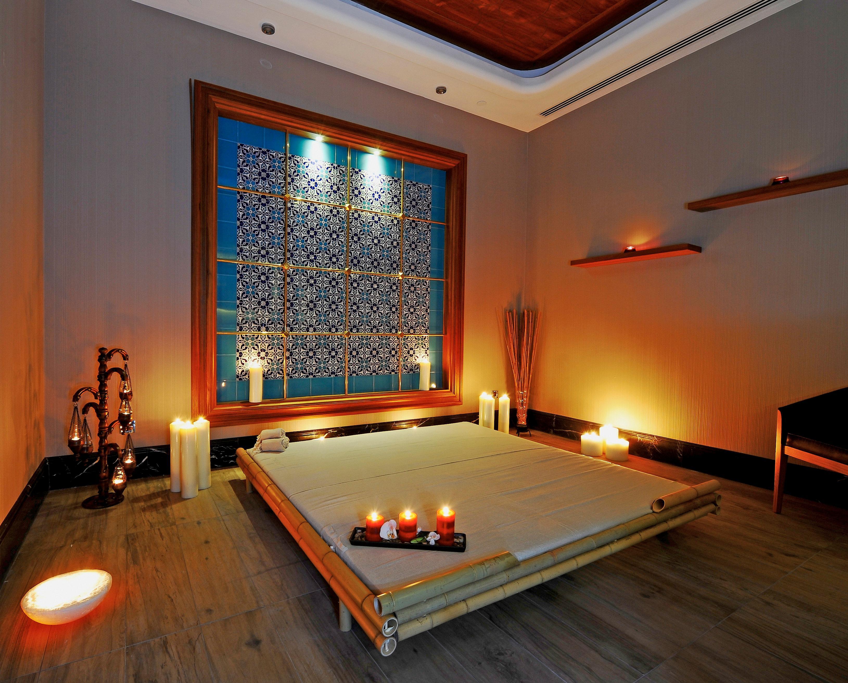 Crowne Plaza Bursa Convention Center & Thermal Spa By Ihg Exteriör bild A massage room at a spa