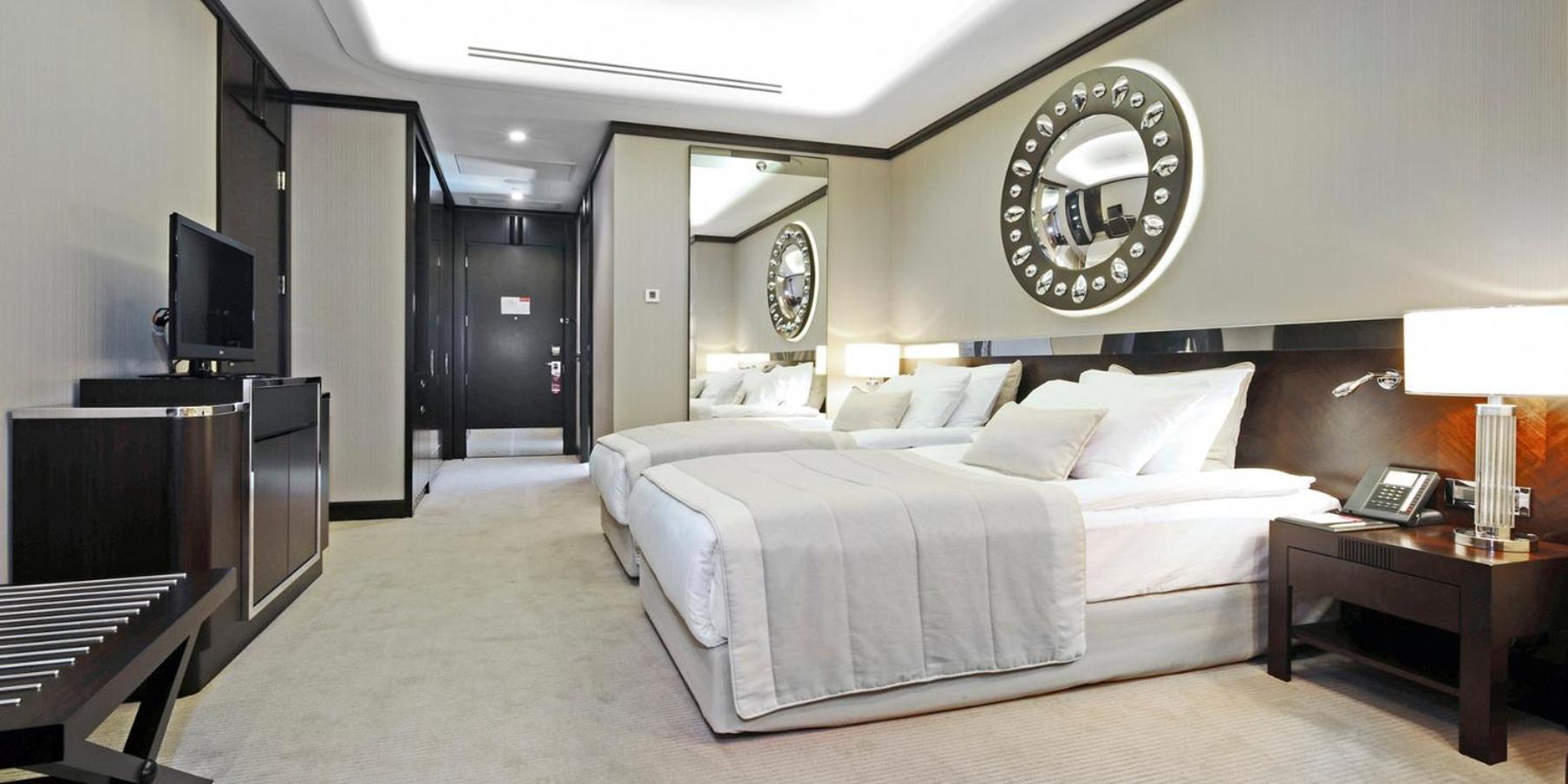 Crowne Plaza Bursa Convention Center & Thermal Spa By Ihg Exteriör bild A room at the hotel