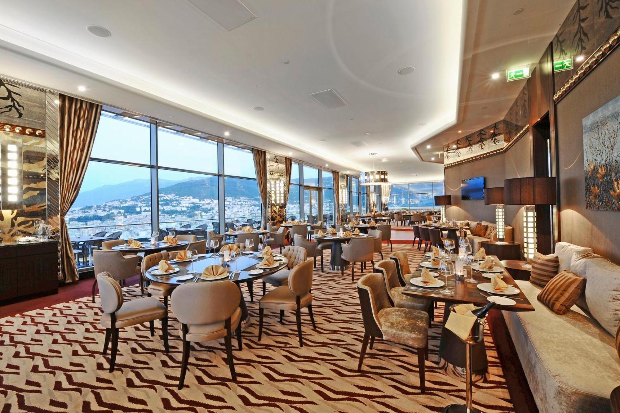 Crowne Plaza Bursa Convention Center & Thermal Spa By Ihg Exteriör bild The 360 Restaurant