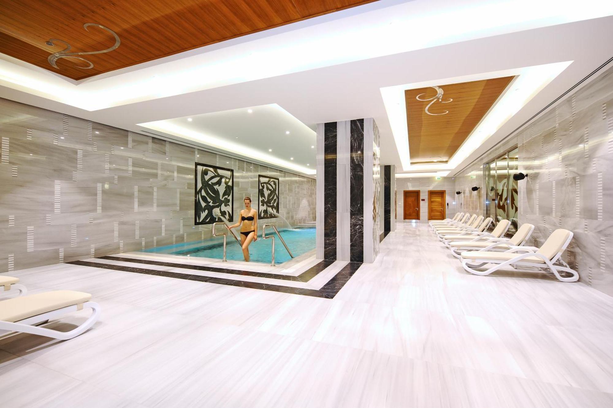 Crowne Plaza Bursa Convention Center & Thermal Spa By Ihg Exteriör bild Spa at the hotel