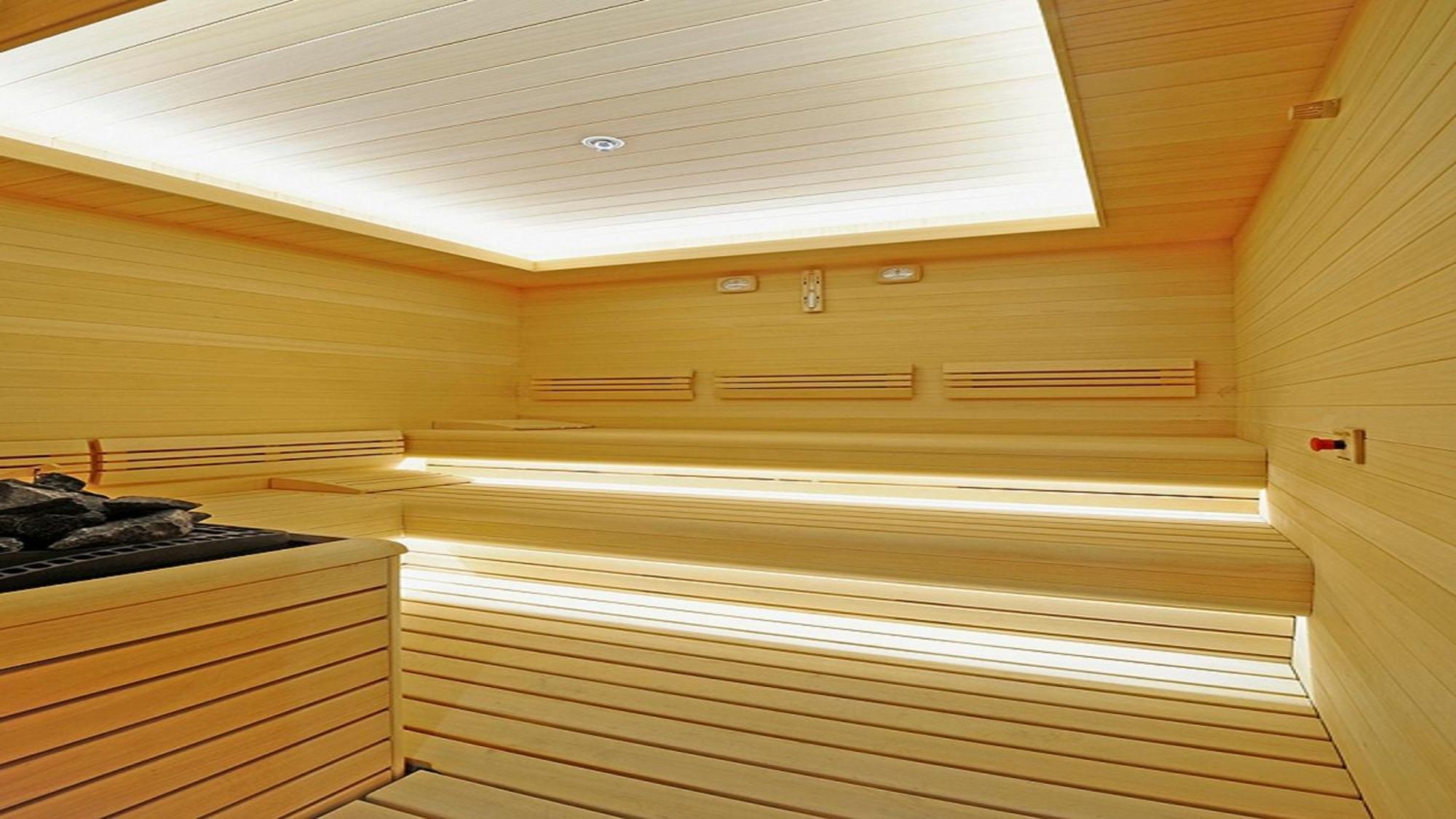 Crowne Plaza Bursa Convention Center & Thermal Spa By Ihg Exteriör bild A modern Finnish sauna